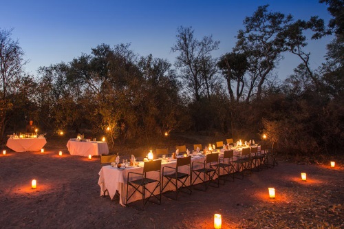 Machaba Camp diner buiten